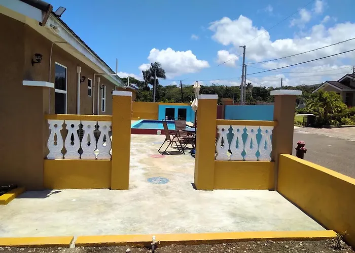 Paradise Shared Onsite Private Pool Onsite Gym Habitación en casa particular *