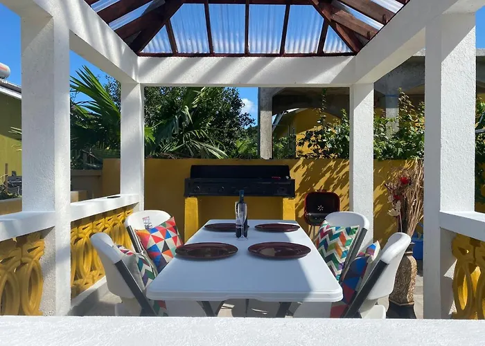 Paradise Shared Onsite Private Pool Onsite Gym Habitación en casa particular