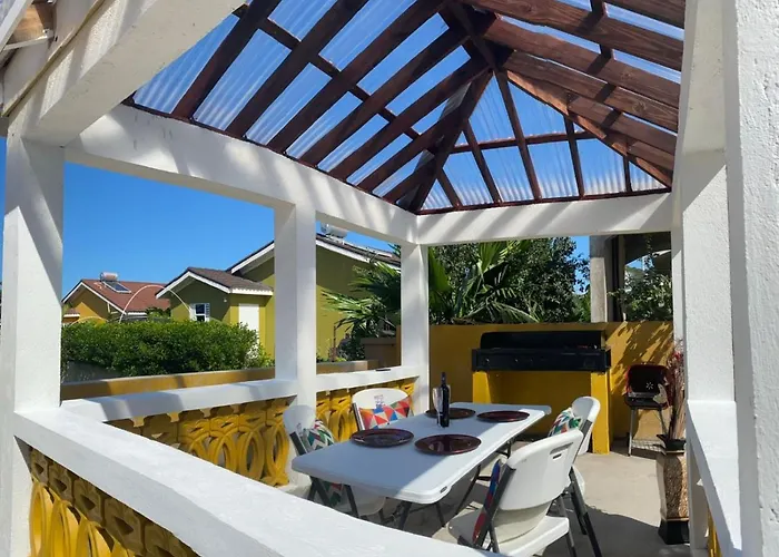 Paradise Shared Onsite Private Pool Onsite Gym